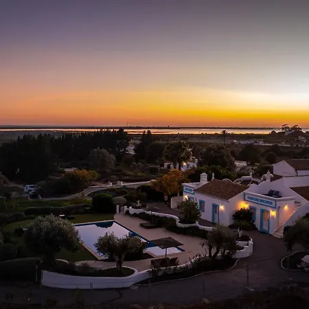 Casa Flor De Sal منزل ريفي *