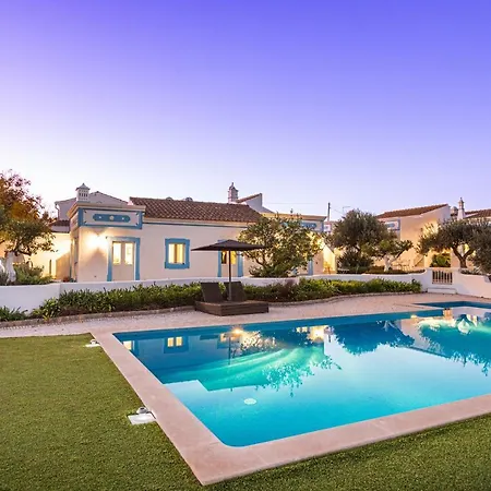 منزل ريفي Casa Flor De Sal مونكاراباشو